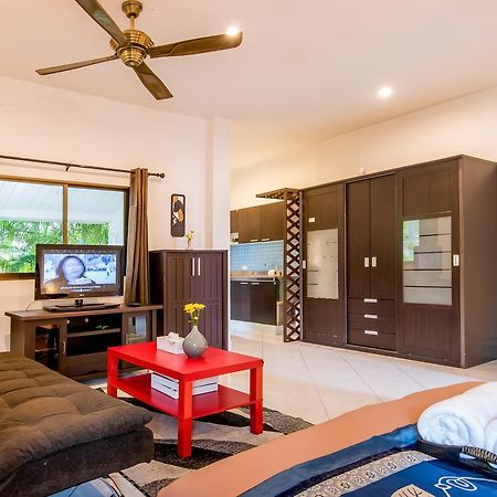 Tananza Resort & Homestay Phuket Nai Harn Eksteriør billede